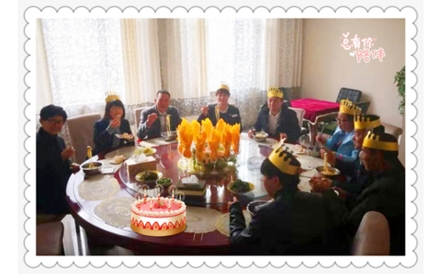 歡聚一堂，喜氣洋洋送祝福
