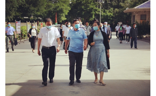 自治區(qū)政協副主席馬力一行蒞臨銀川伊百盛生物工程有限公司調研民族團結進步創(chuàng)建工作